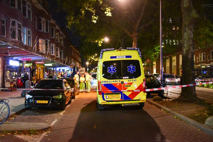 Mogelijke schietpartij op terras van café