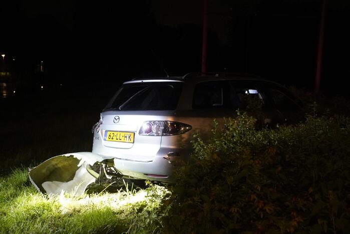 Auto zwaar beschadigd bij eenzijdig ongeval
