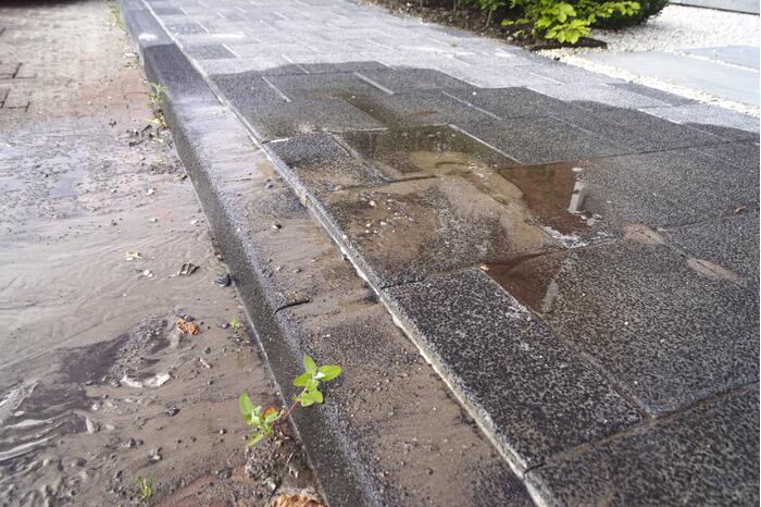 Waterleiding geraakt in Rengerswetering