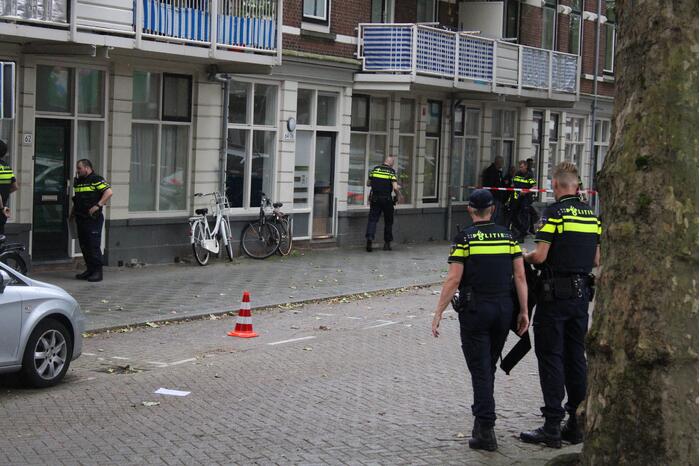 Straat in Feijenoord afgesloten na melding van schietpartij