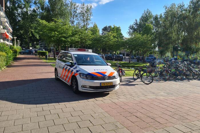 Veel politie voor bedreiging met wapen Winkelcentrum Bloemendaal