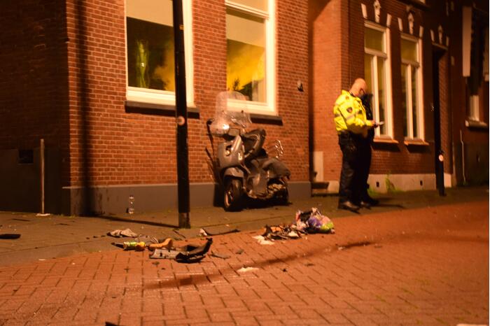 Automobilist rijdt scooter aan en vlucht