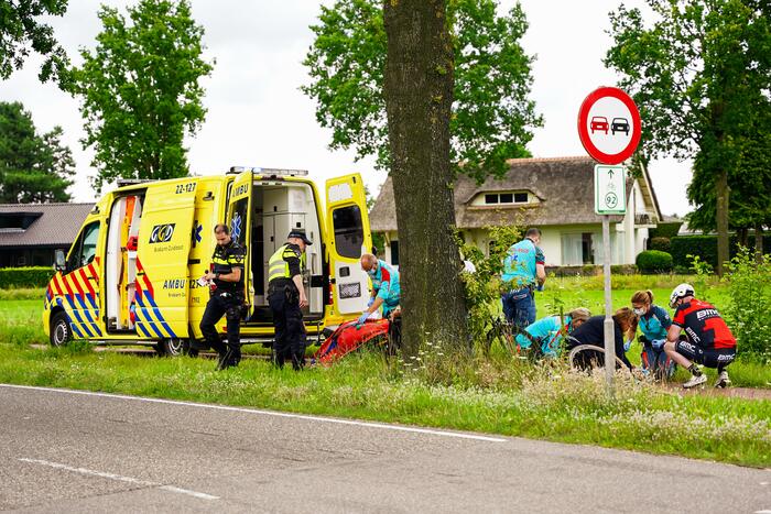 Fietser raakt gewond bij botsing met andere fietser
