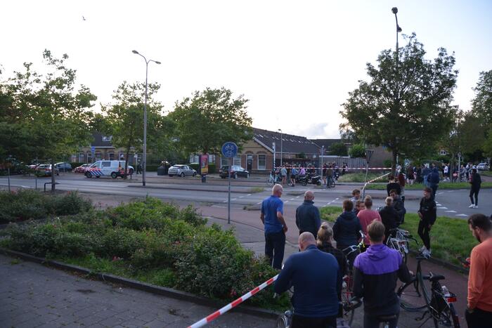 Politie lost meerdere schoten tijdens zoektocht naar man met vuurwapen