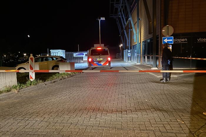Politie lost meerdere schoten tijdens zoektocht naar man met vuurwapen