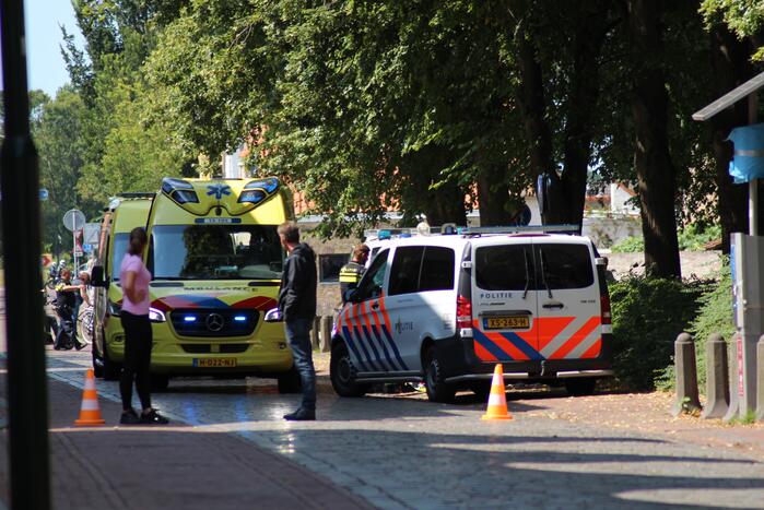 Veel hulpdiensten op de been na incident naast politiebureau