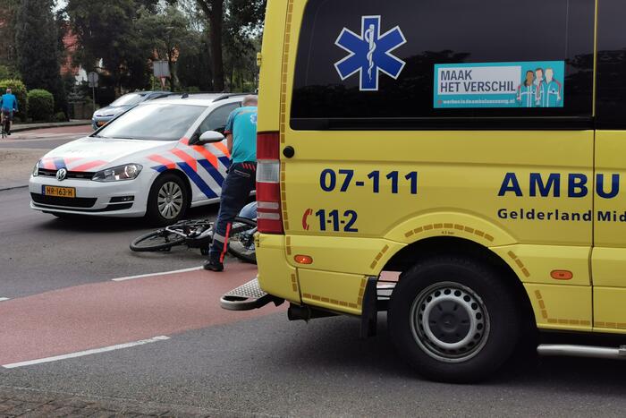 #Bennekom E-biker gewond bij ongeval op rotonde Kierkamperweg - N782 Bennekom.