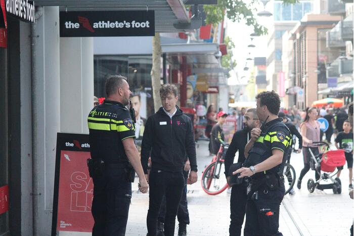 Politie lost waarschuwingsschot bij aanhouding na overval