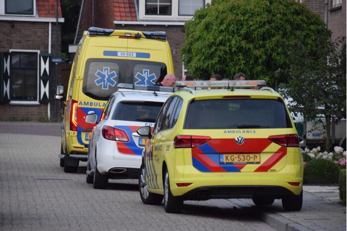 Traumahelikopter landt op sportveld door incident