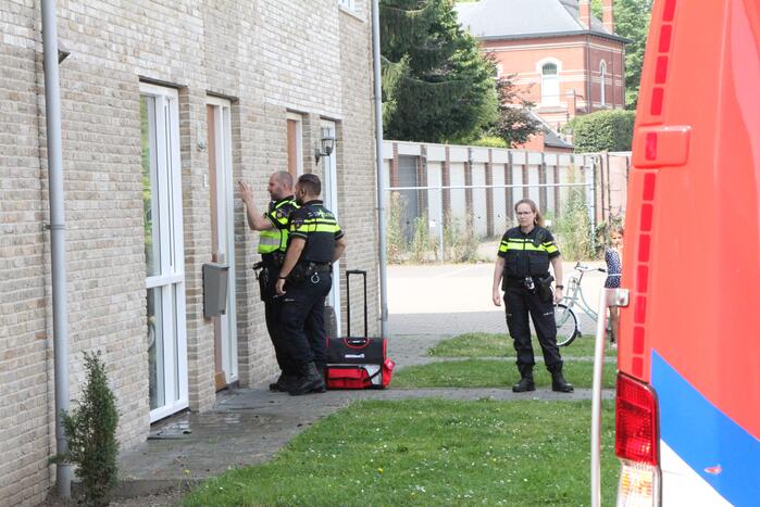 Water stroomt uit woning