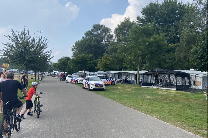 #Ommel Politie doet onderzoek in caravan op Camping Prinsenmeer Beekstraat Ommel.