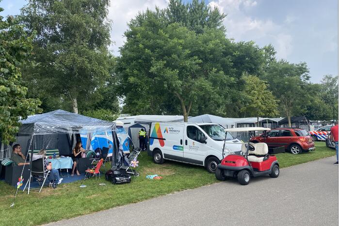 Politie doet onderzoek in caravan op Camping Prinsenmeer