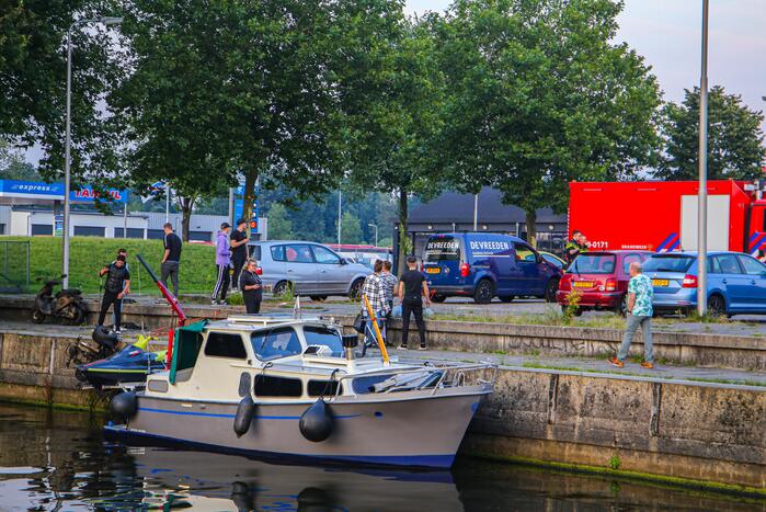 Magneetvissers vinden scooter en quad