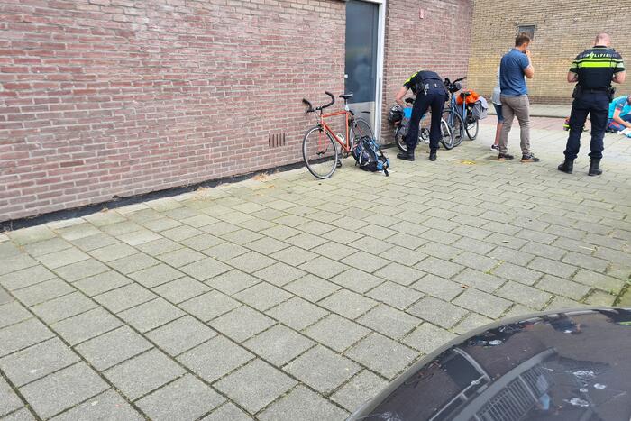 Vrouw gewond na fietsongeluk