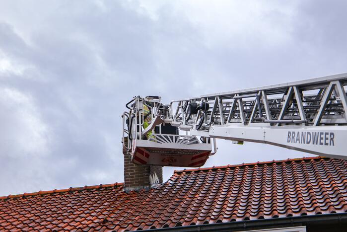Buurt zonder stroom door blikseminslag