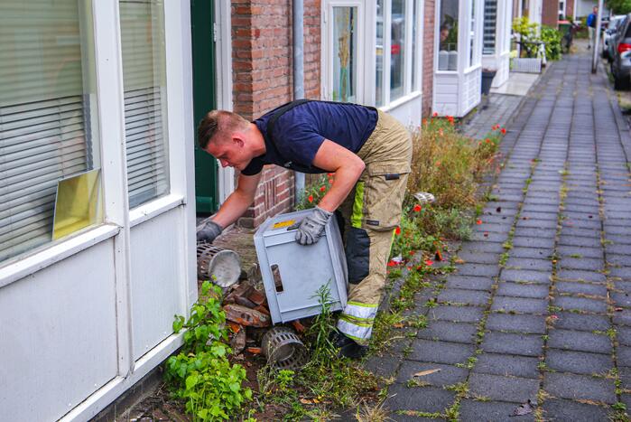 Buurt zonder stroom door blikseminslag