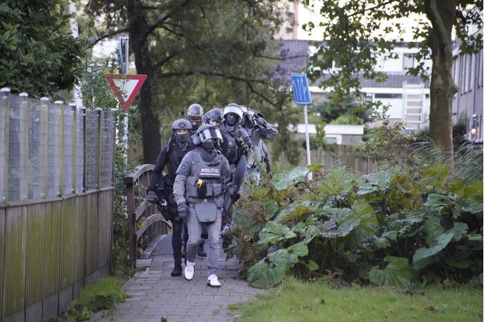 Persoon aangehouden door arrestatieteam