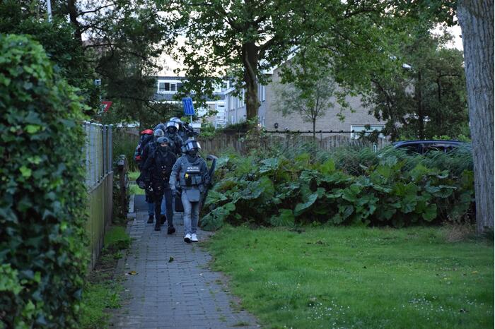 Persoon aangehouden door arrestatieteam