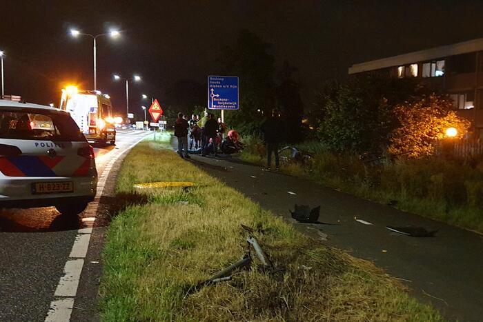 Bestuurder belandt met auto bijna in sloot