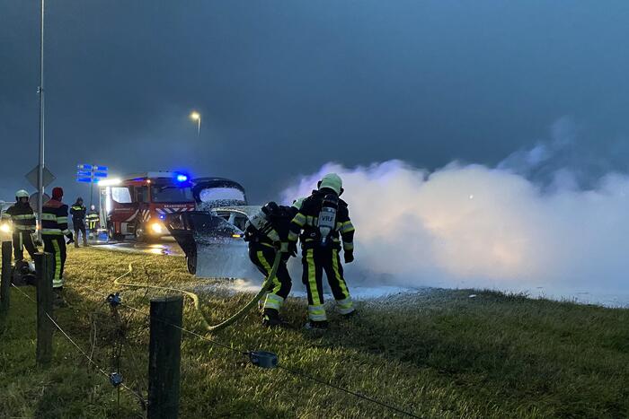 Voertuig in brand op Rijksweg