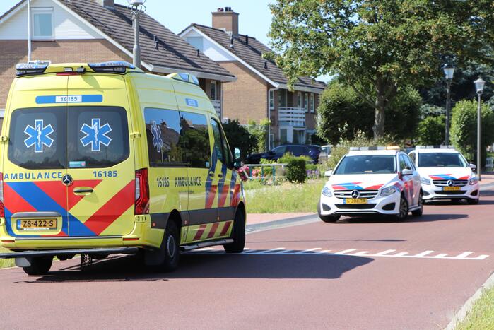 Scooterrijder geschept door auto