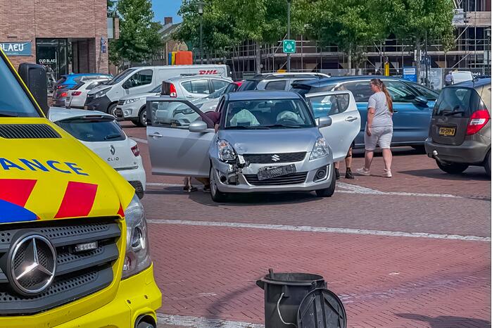 Motorrijder gewond bij botsing met auto
