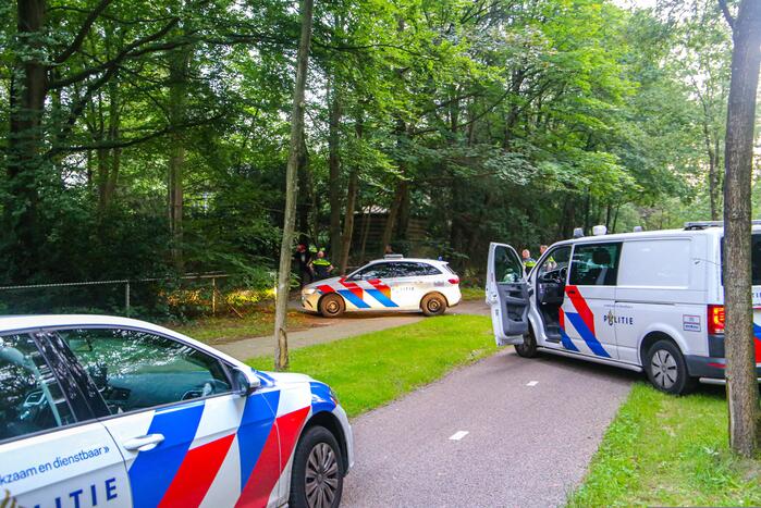 Persoon aangehouden in bosgebied