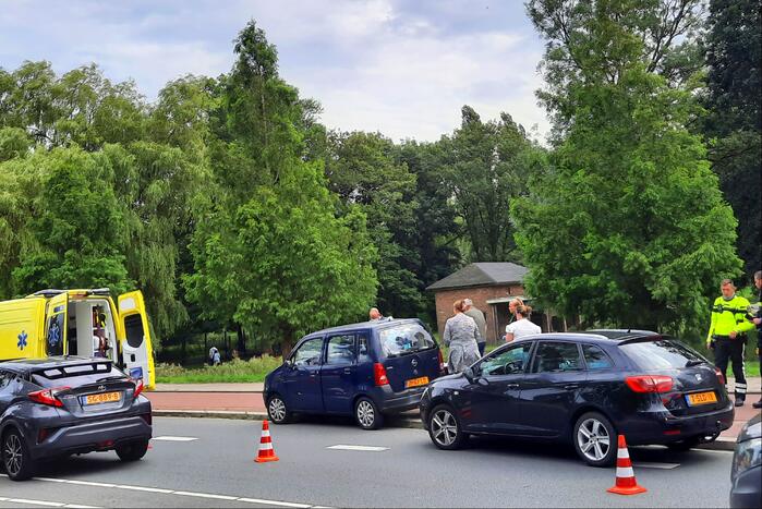 Een gewonde bij kop-staart aanrijding