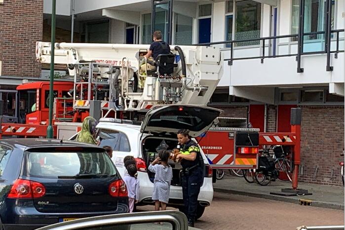 Kinderen krijgen traumabeer na brand in flatwoning