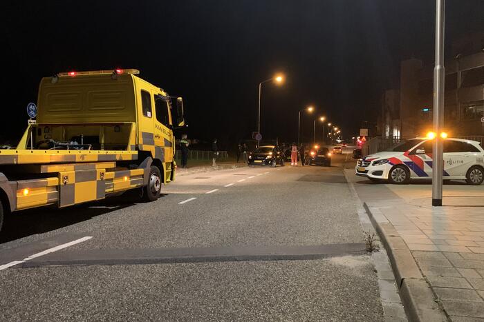 Twee voertuigen botsen met elkaar