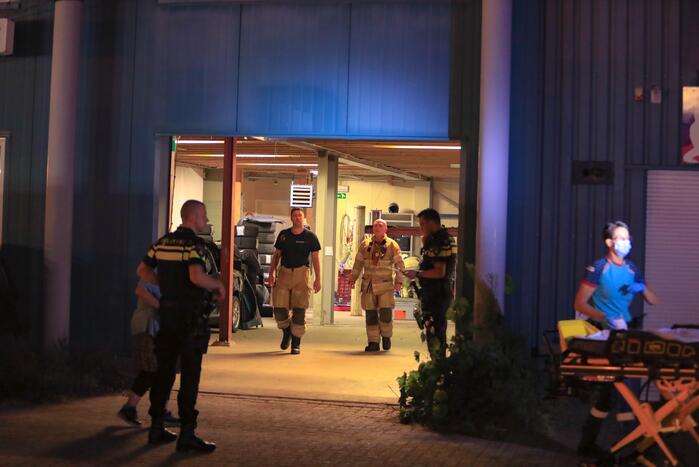 Persoon zwaargewond door incident in garage