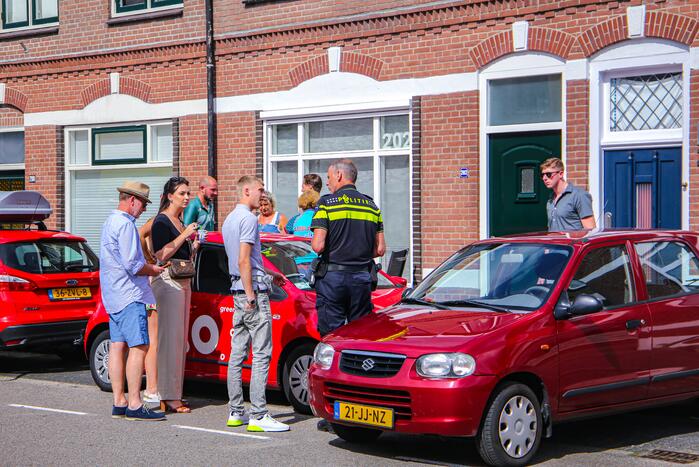 Botsing tussen personenauto's en wielrenner