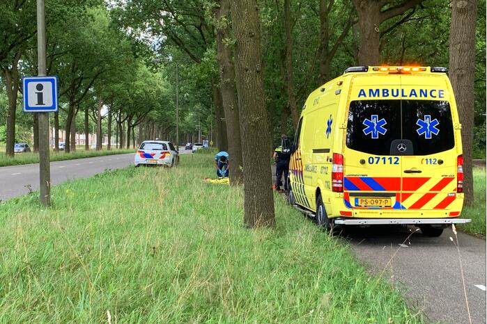 Voetganger en fietser botsen op fietspad