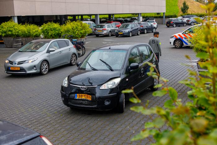 Opnieuw gaat het mis bij in- en uitrit Loods 5