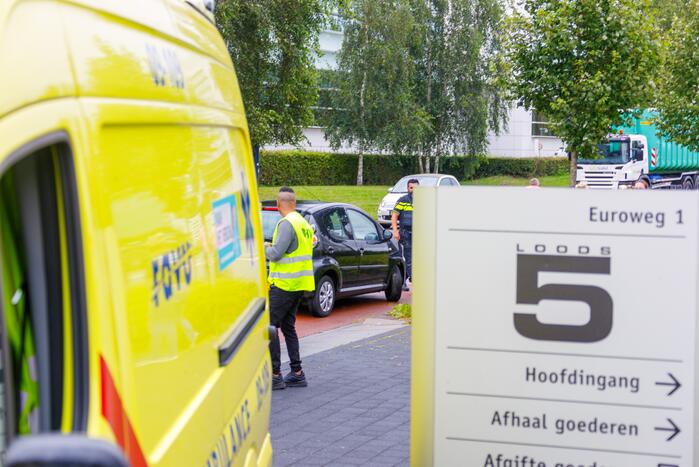 Opnieuw gaat het mis bij in- en uitrit Loods 5