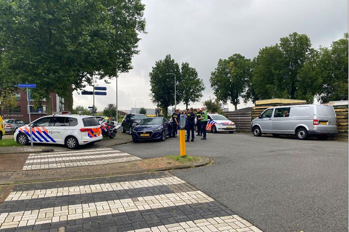 Arrestatieteam bereid inval in woning voor