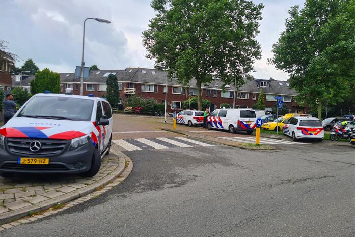 Arrestatieteam bereid inval in woning voor