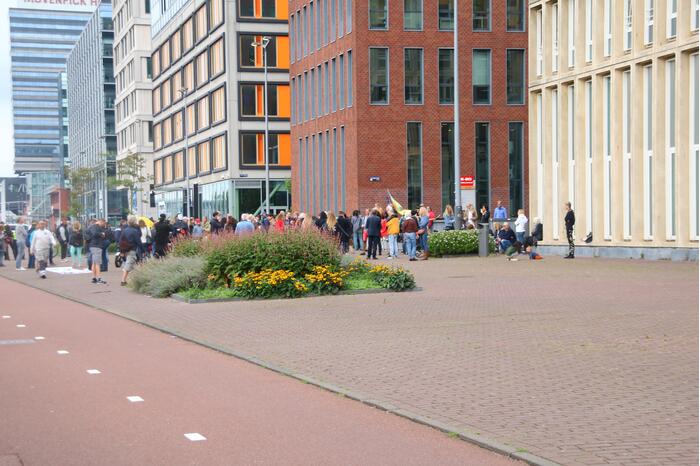 Demonstratie bij kantoor Facebook voor het vrije woord