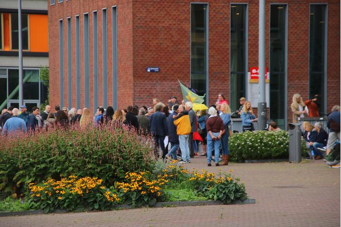 Demonstratie bij kantoor Facebook voor het vrije woord