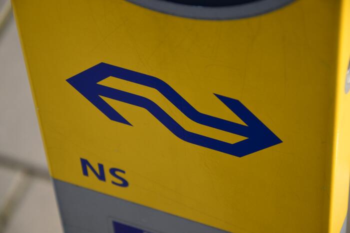 Verdacht pakketje op NS-station Lunetten