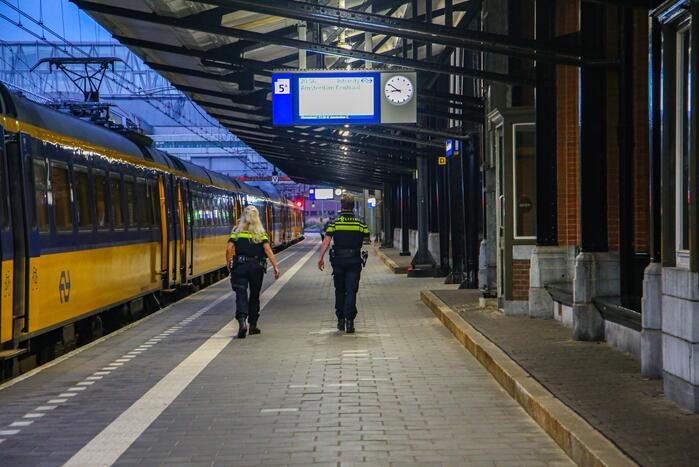 Treinverkeer plat na dreiging met explosief op NS-station
