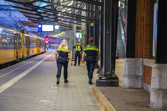 Treinverkeer plat na dreiging met explosief op NS-station
