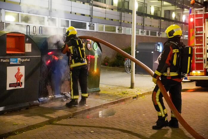 Papiercontainer in brand