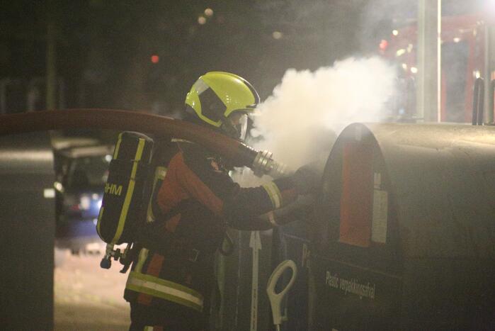 Papiercontainer in brand