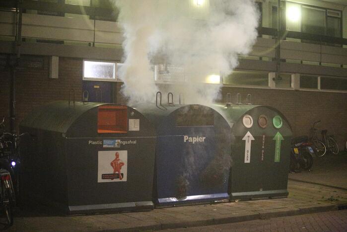 Papiercontainer in brand