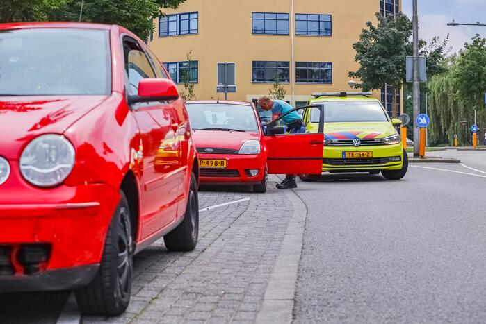 Schade bij botsing tussen personenauto's