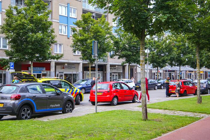 Schade bij botsing tussen personenauto's