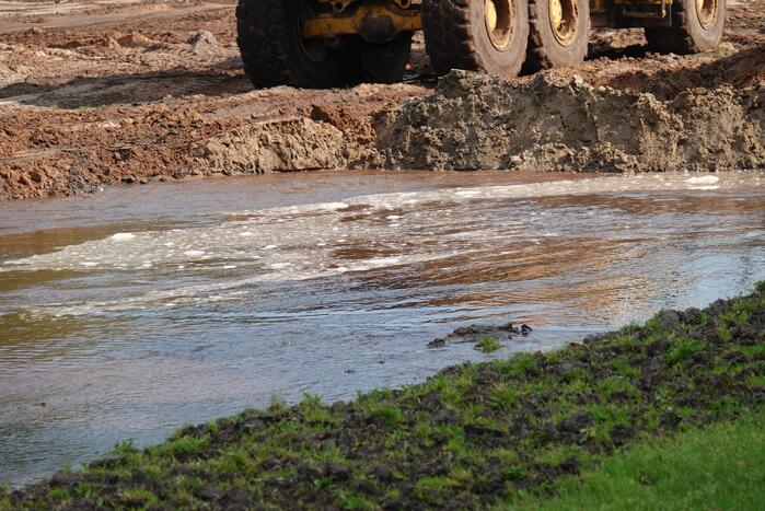 Flinke waterlekkage op bouwterrein