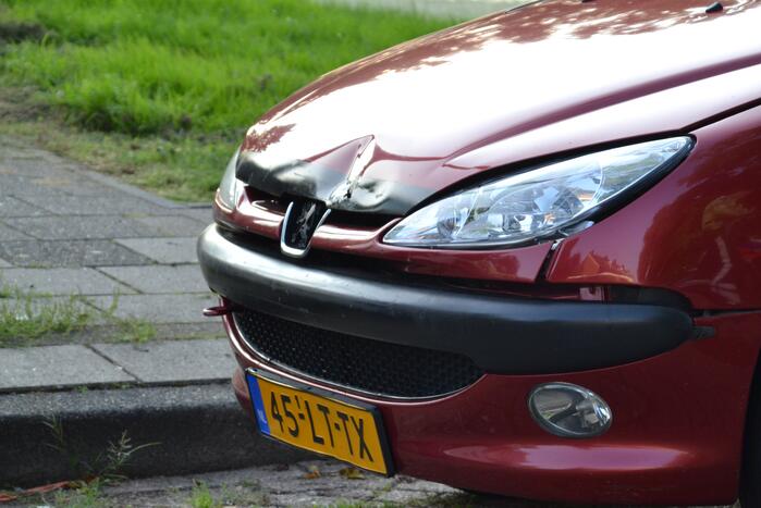 Schade aan personenauto's door ongeval