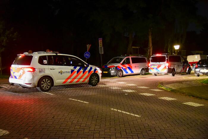 Politie lost waarschuwingsschot bij onderzoek schietpartij